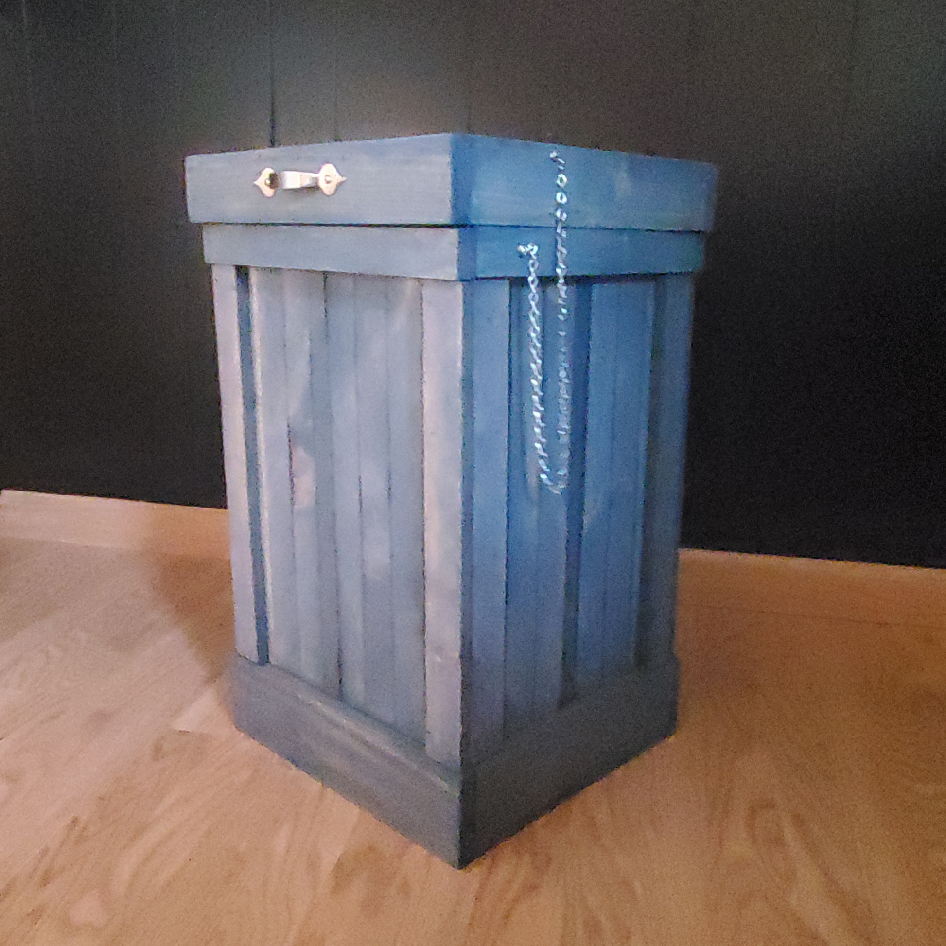 Rustic Wood 13 Gallon Kitchen Trash Can 