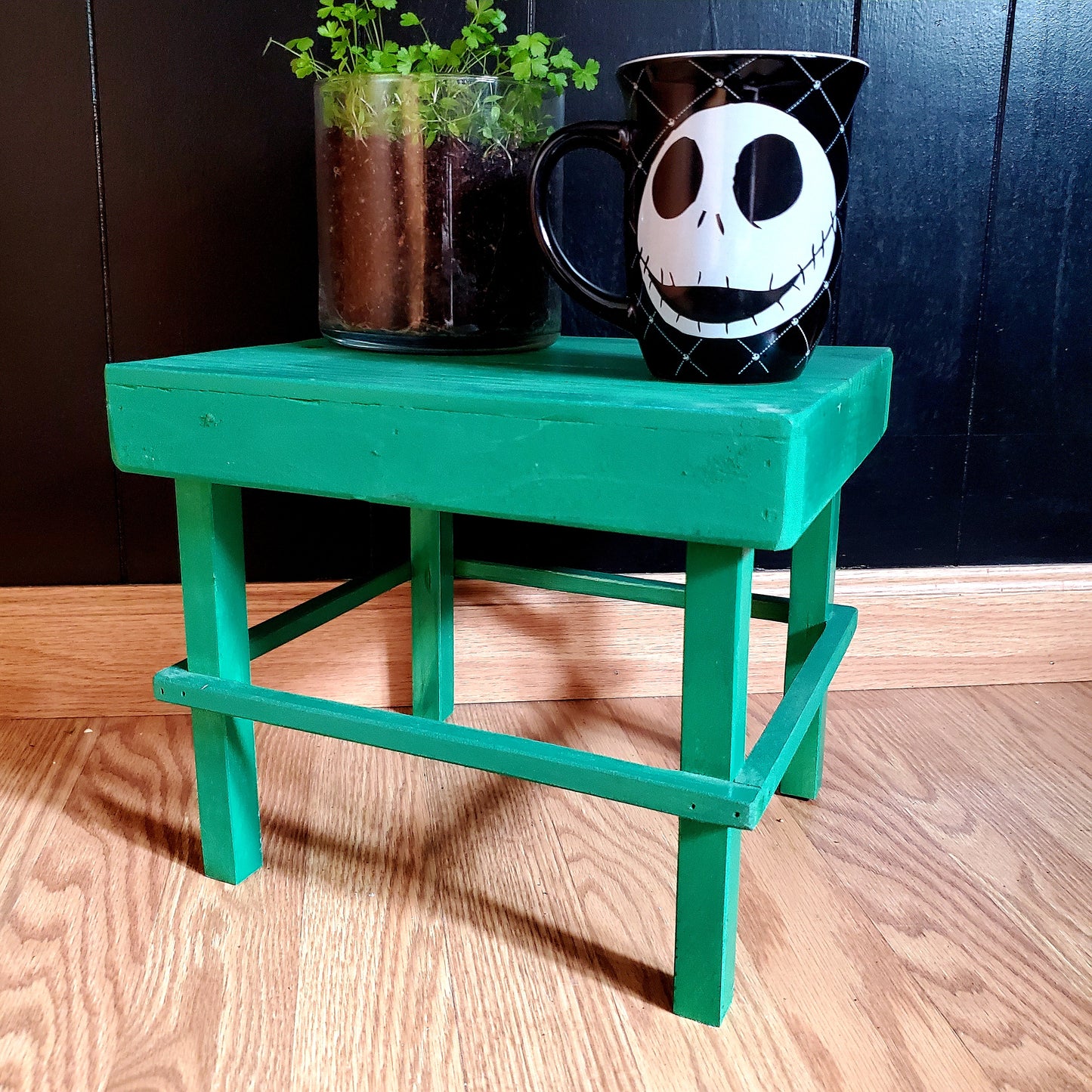 Green Plant Stand