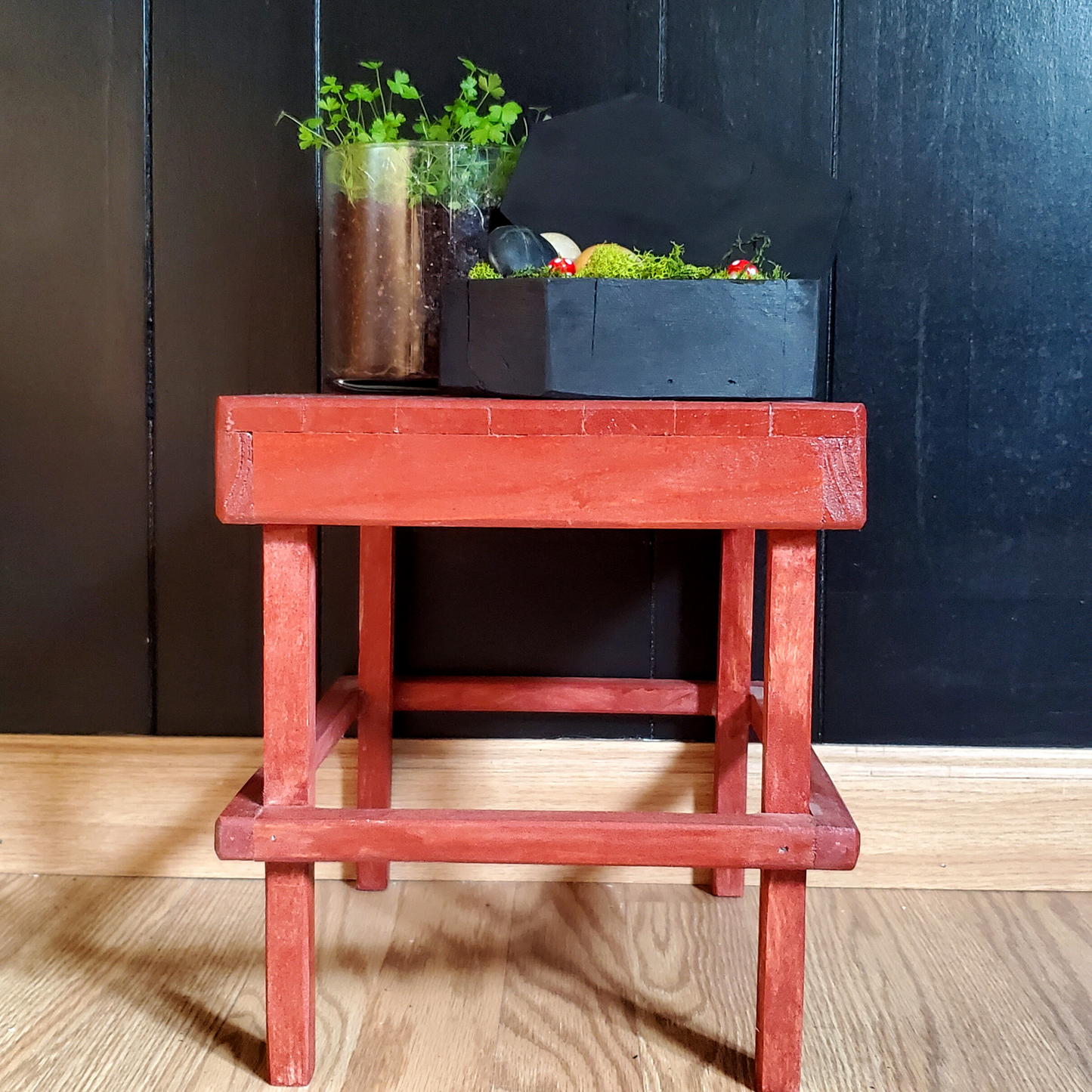 Redwood Cedar Plant Stand