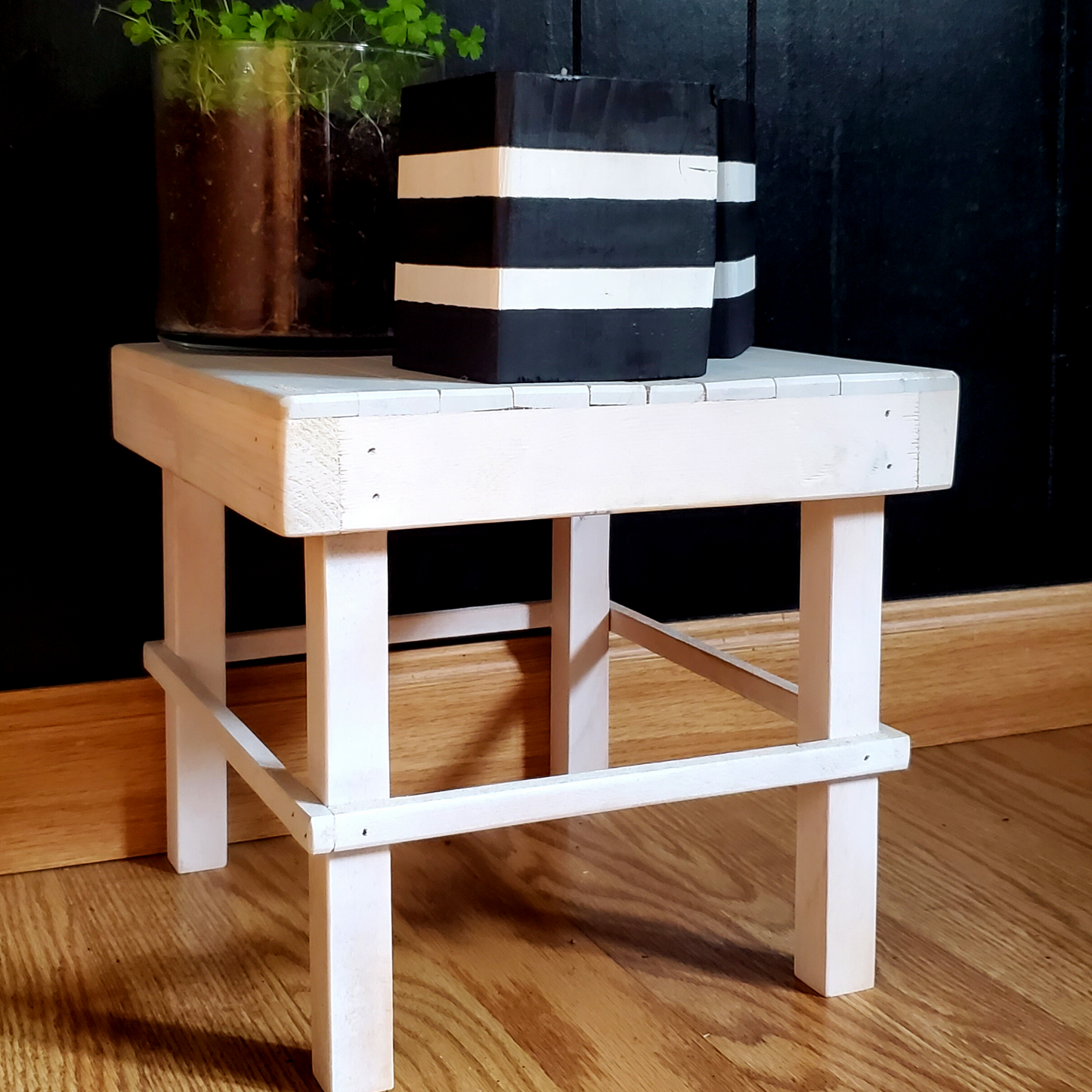 White Wood Plant Stand