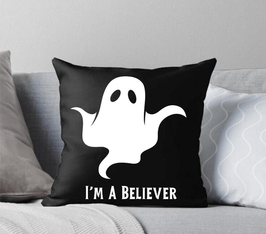 I'm a Believer Funny Ghost Throw Pillow